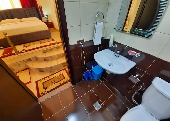 53 Oda ve Kahvaltı 3*